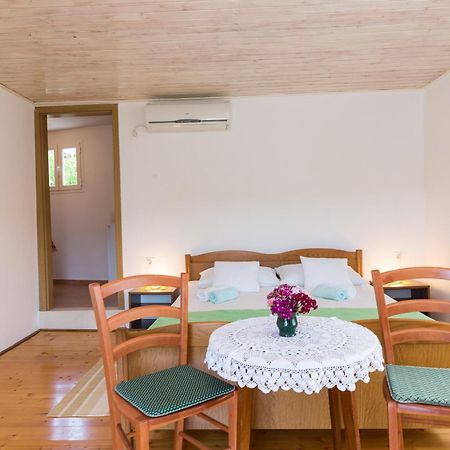 Apartments Miskovic Donje Celo Eksteriør billede